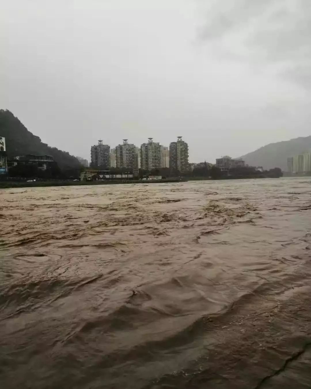 雅安下雨最新消息，城市如何应对与关注